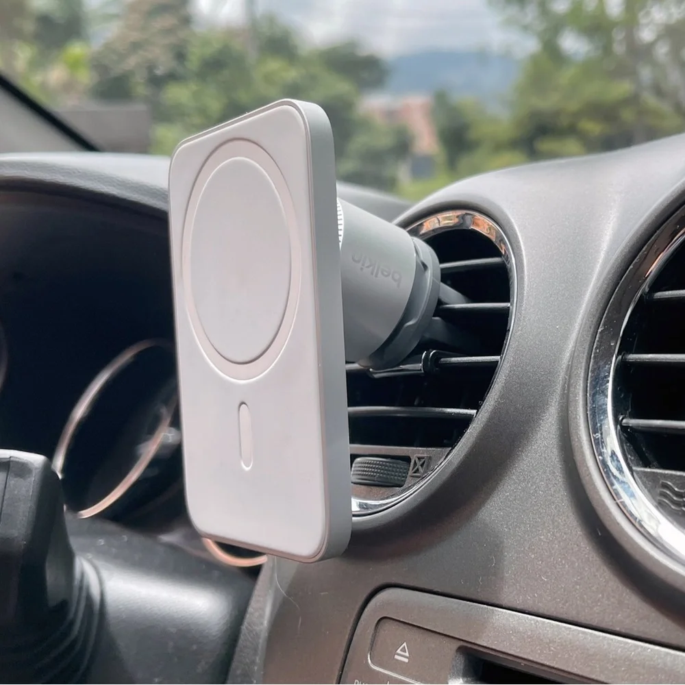 Belkin Car Vent Mount PRO with MagSafe